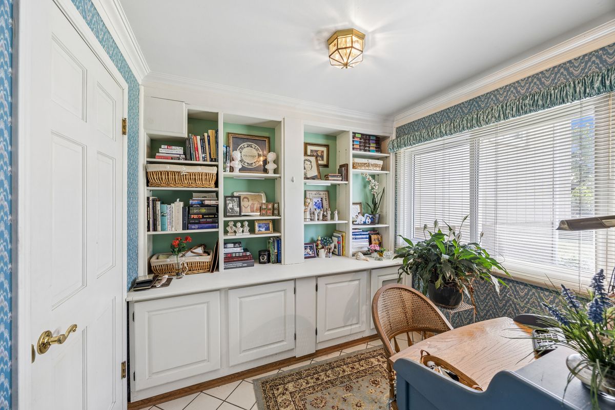 18846 Queens Rd, Homewood, IL 60430 — photo 3