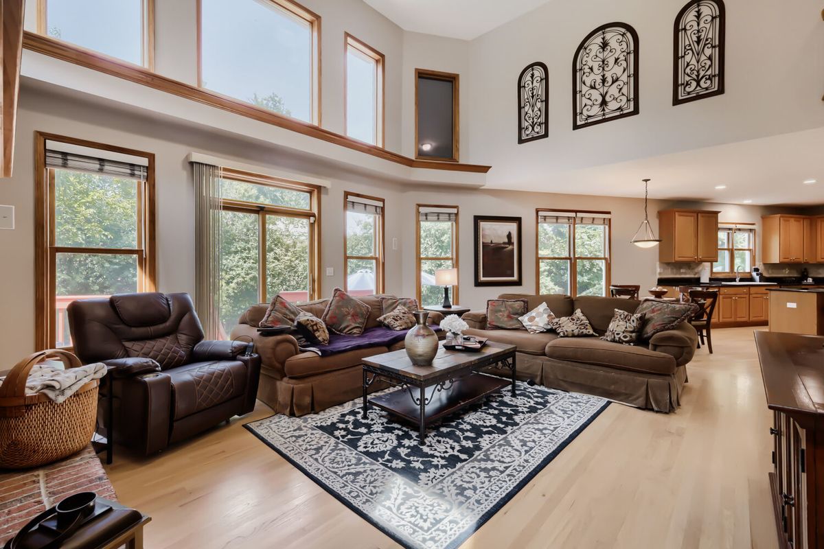 376 Amy Ct, Glen Ellyn, IL 60137 — photo 8
