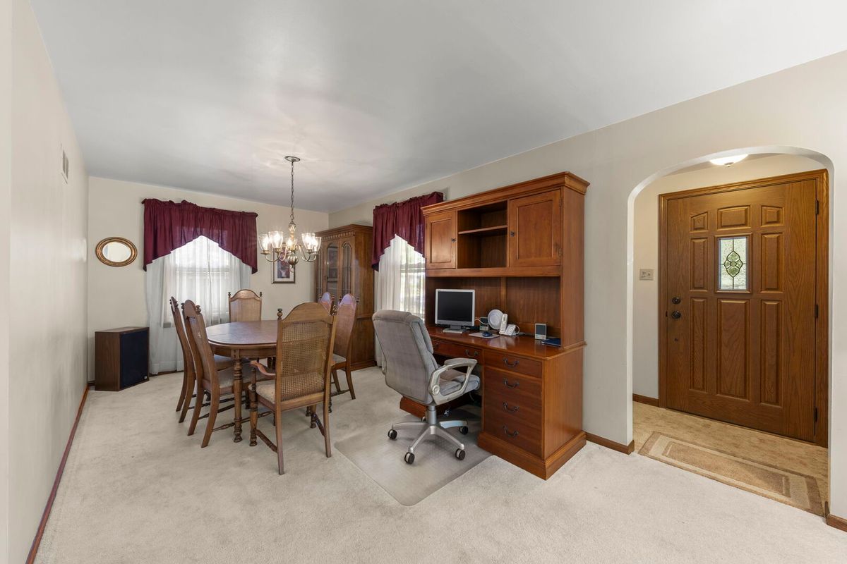 4038 Highland Ave, Downers Grove, IL 60515 — photo 5