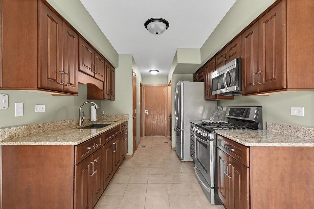 15645 Westminster Dr #0, Orland Park, IL 60462 — photo 4