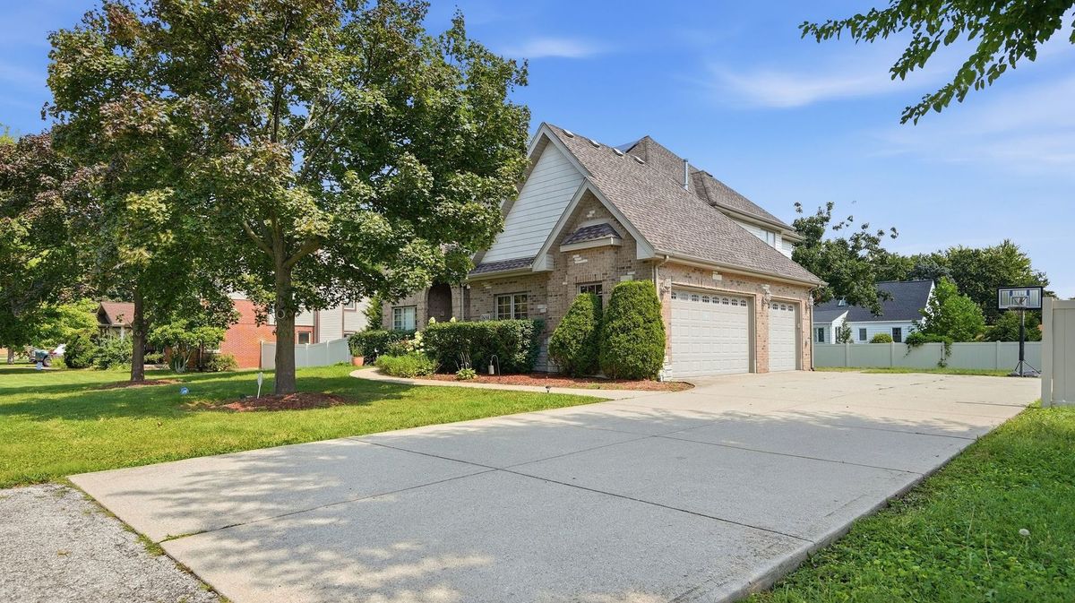 12327 S 71st Ct, Palos Heights, IL 60463 — photo 5