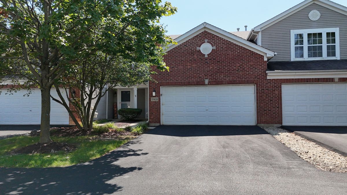 17428 Fox Bend Ln, Lockport, IL 60441 — photo 2