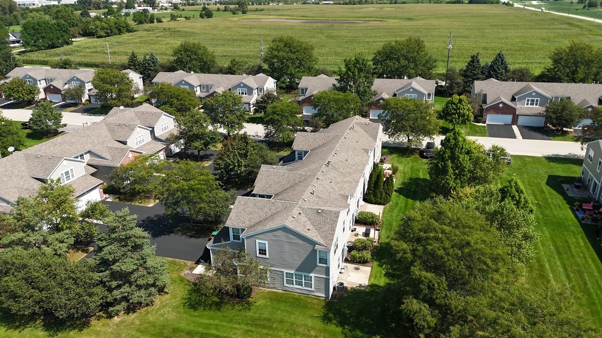 17428 Fox Bend Ln, Lockport, IL 60441 — photo 7