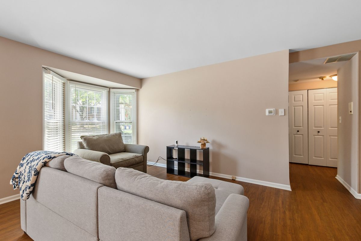 1105 Spring Garden Cir #5, Naperville, IL 60563 — photo 8