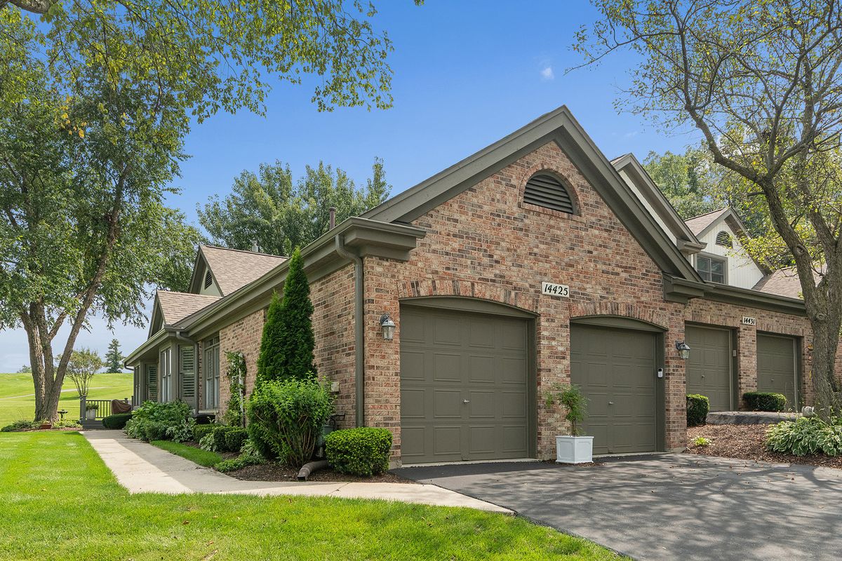 14425 Lake Ridge Rd, Orland Park, IL 60462 — photo 3