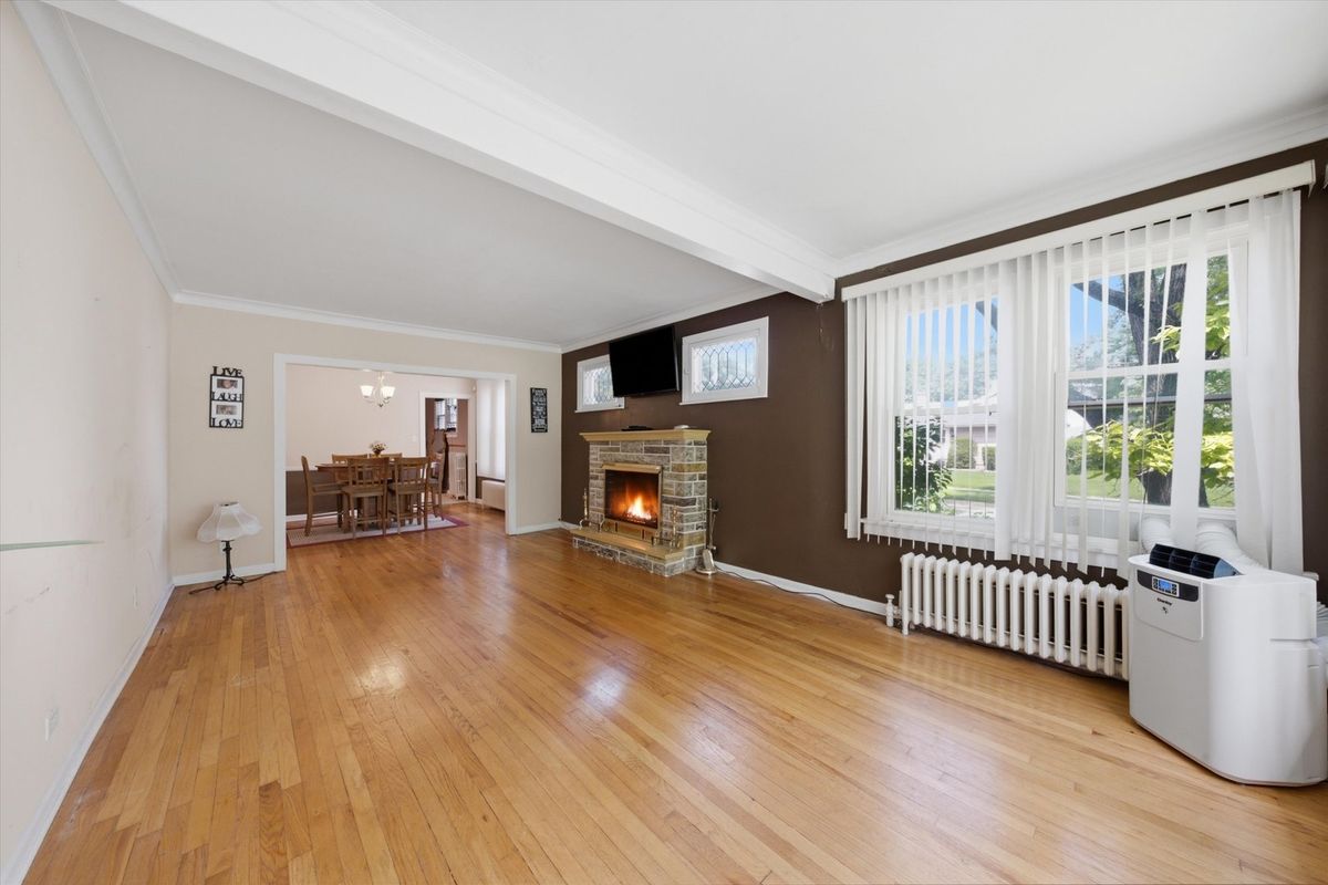 1712 Linden Rd, Homewood, IL 60430 — photo 3