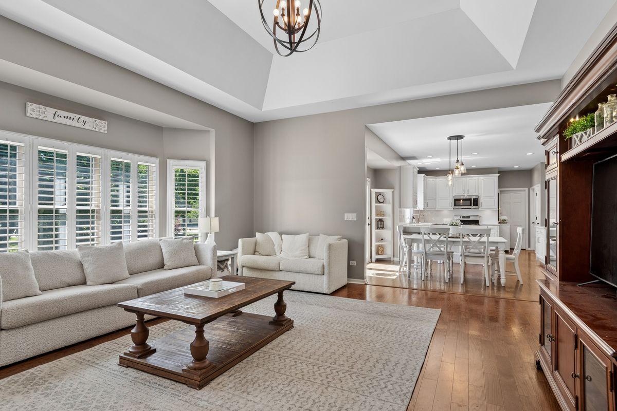 2236 Stowe Cir, Naperville, IL 60564 — photo 4