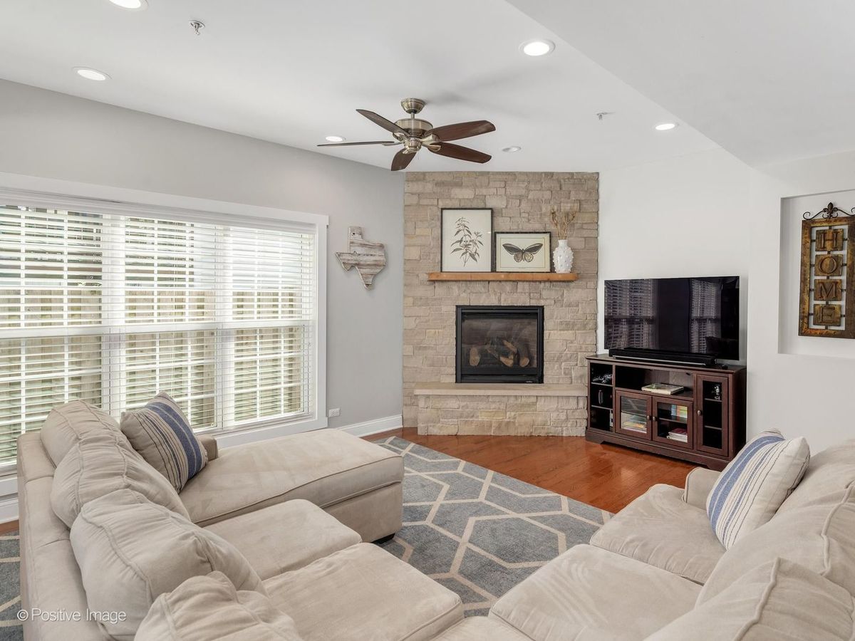 109 Grove Ave, Glen Ellyn, IL 60137 — photo 8