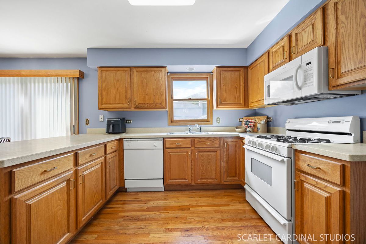 24850 Vermette Rd, Plainfield, IL 60585 — photo 4