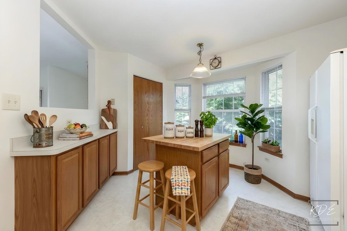 14017 S Cambridge Cir, Plainfield, IL 60544 — photo 5