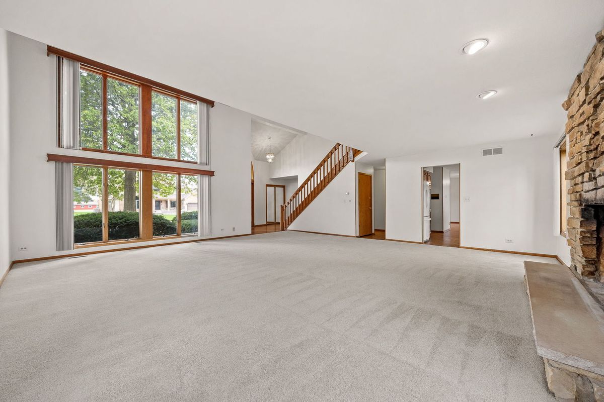 9s041 Stearman Dr, Naperville, IL 60564 — photo 6