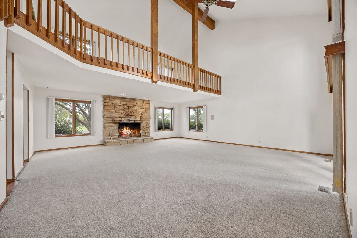 9s041 Stearman Dr, Naperville, IL 60564 — photo 5
