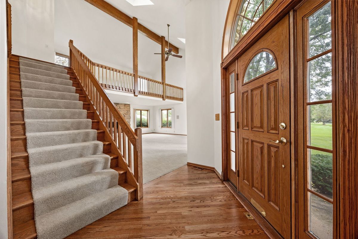 9s041 Stearman Dr, Naperville, IL 60564 — photo 3