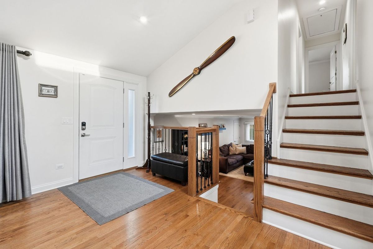 10548 S Tod Dr, Palos Hills, IL 60465 — photo 3