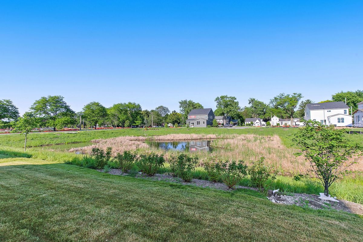 128 Furnas Dr, Batavia, IL 60510 — photo 4