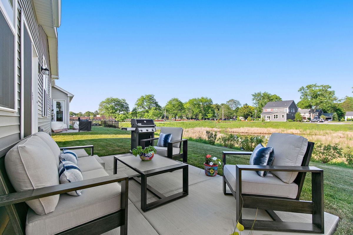 128 Furnas Dr, Batavia, IL 60510 — photo 3