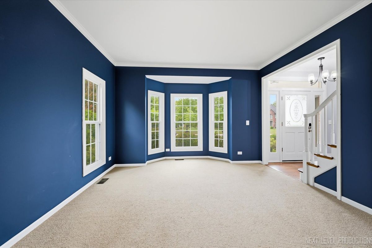 39w832 Carl Sandburg Rd, St. Charles, IL 60175 — photo 4