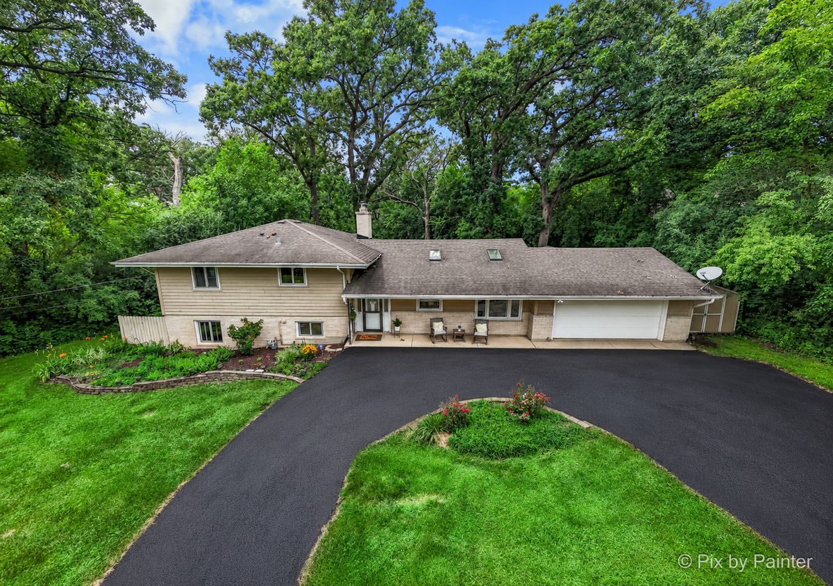 1s660 Winfield Rd, Wheaton, IL 60189 — photo 2