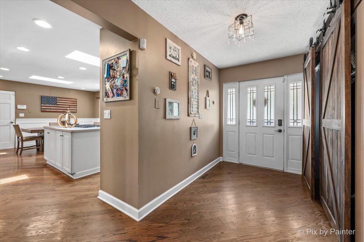 1s660 Winfield Rd, Wheaton, IL 60189 — photo 4