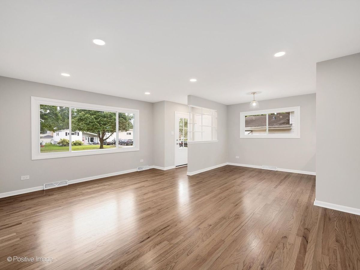 579 Dawes Ave, Glen Ellyn, IL 60137 — photo 3