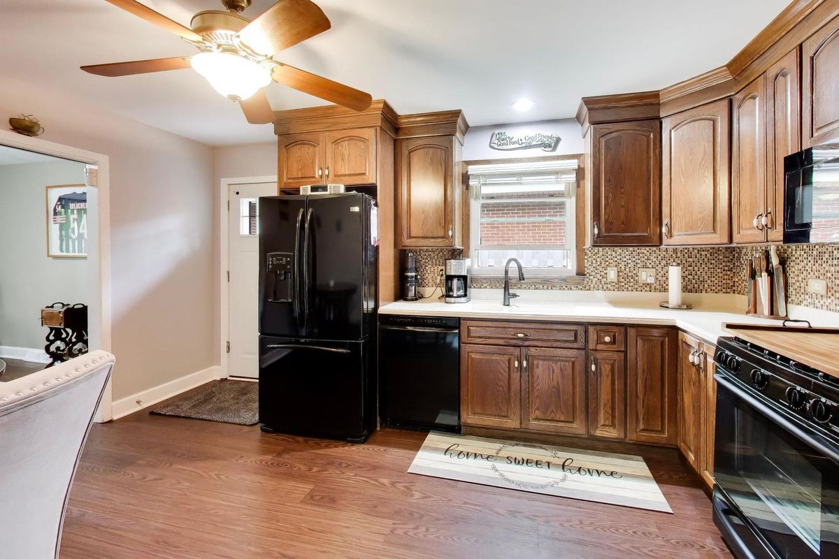 103 S Windsor Dr, Arlington Heights, IL 60004 — photo 6