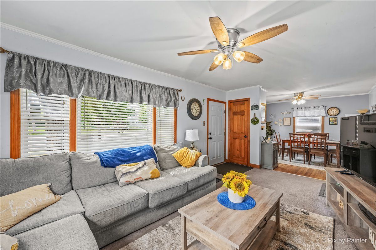 249 W Butterfield Rd, Elmhurst, IL 60126 — photo 4