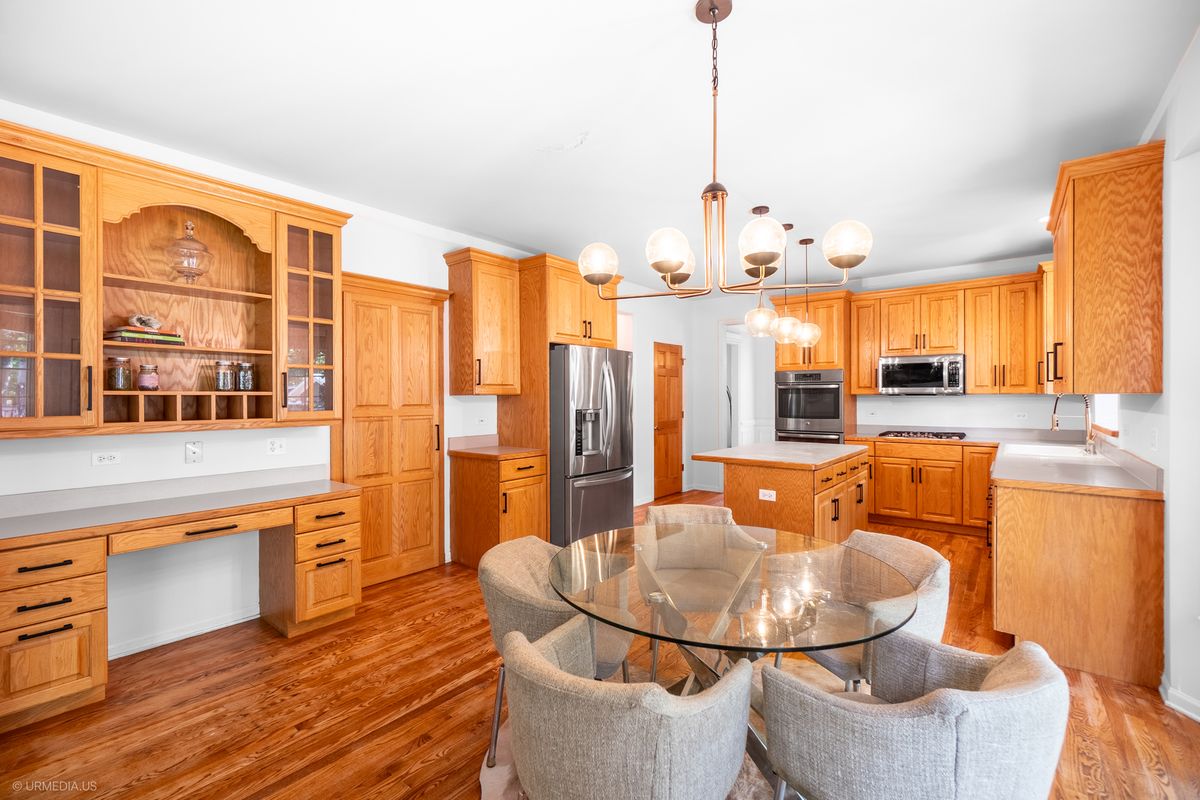 318 Timber Trl, Batavia, IL 60510 — photo 7