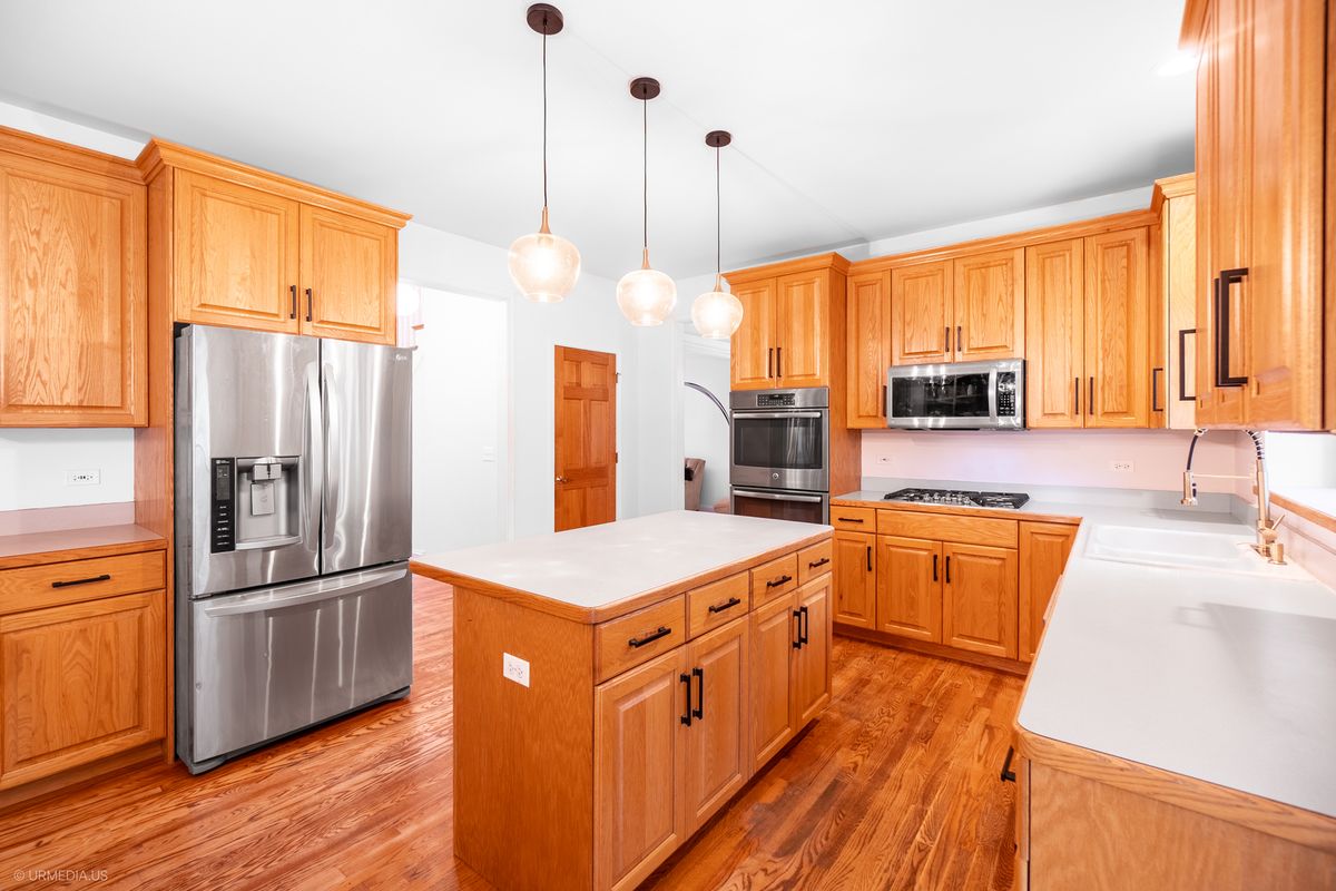 318 Timber Trl, Batavia, IL 60510 — photo 8