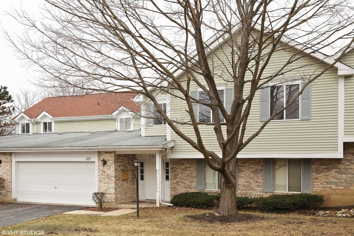 337 Springlake Ln #D, Aurora, IL 60504 — photo 2