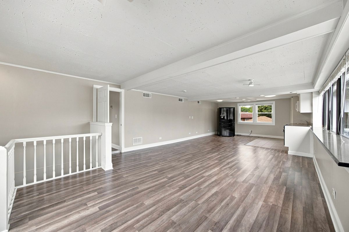 4904 W Gunnison St #1F, Chicago, IL 60630 — photo 3