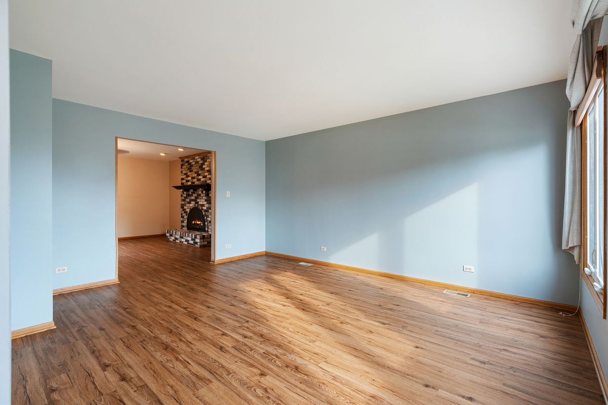 15020 Landings Ln, Oak Forest, IL 60452 — photo 7