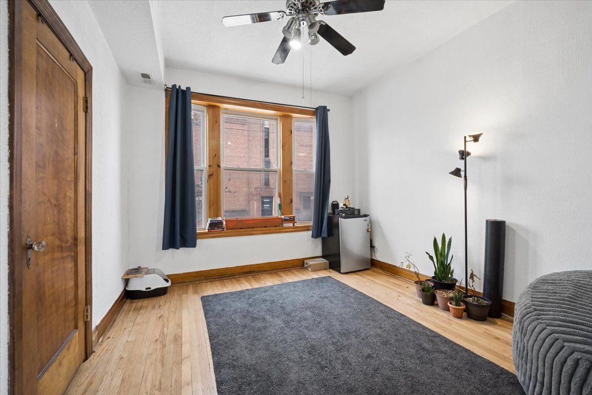 1047 N Western Ave, Chicago, IL — photo 3