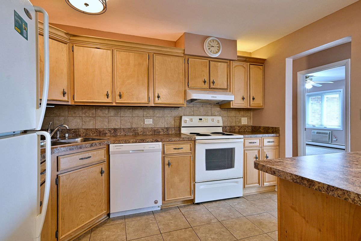 850 S Lorraine Rd #3E, Wheaton, IL 60189 — photo 6