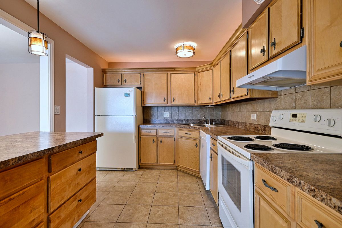 850 S Lorraine Rd #3E, Wheaton, IL 60189 — photo 4