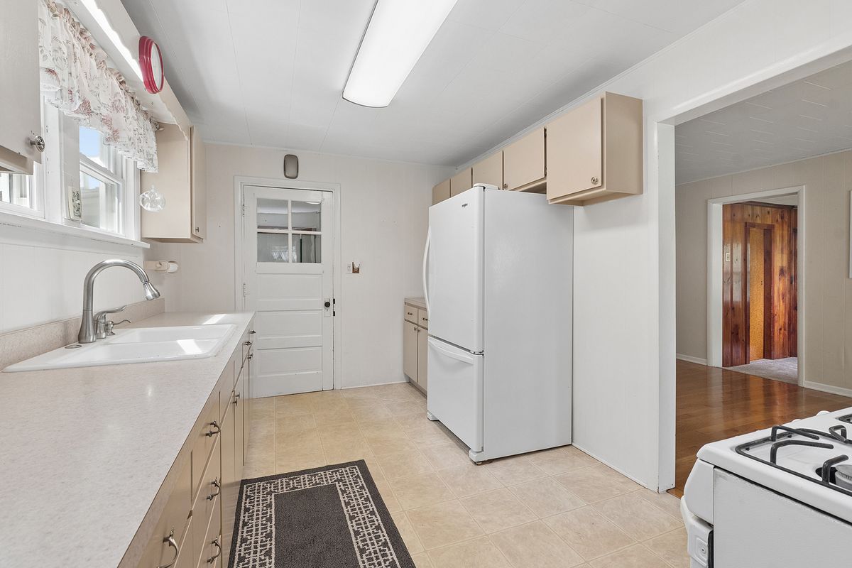 150 E 2nd Ave, New Lenox, IL 60451 — photo 7