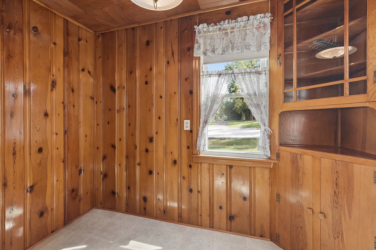 150 E 2nd Ave, New Lenox, IL 60451 — photo 8