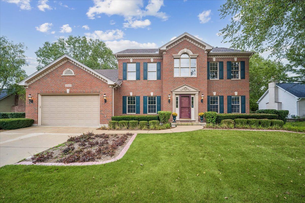 2310 Big Woods Dr, Batavia, IL 60510