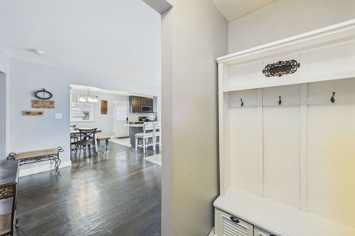 9537 Central Ave, Oak Lawn, IL 60453 — photo 4