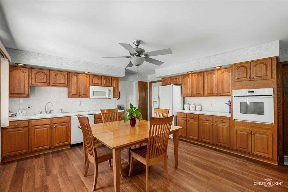 15527 Larkspur Ln, Orland Park, IL 60462 — photo 6