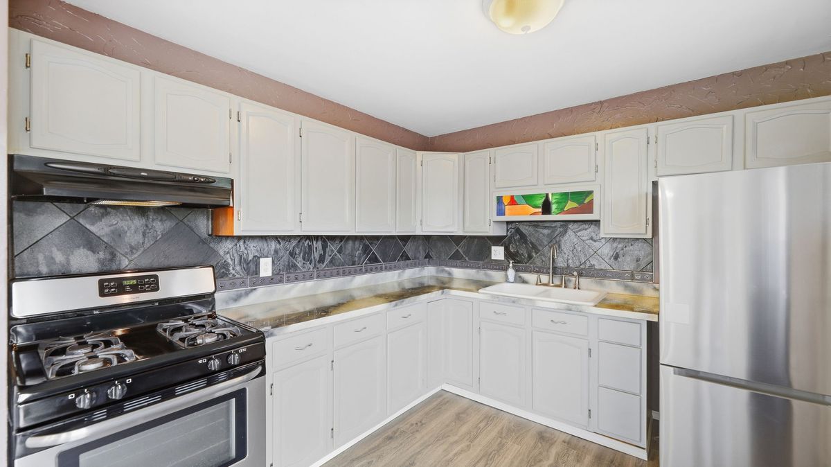 9417 Hawthorne Ave, Mokena, IL 60448 — photo 5