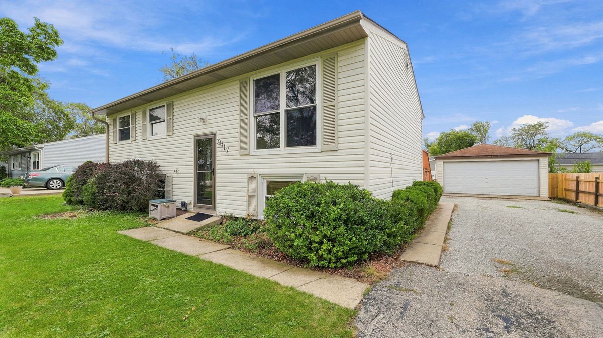 9417 Hawthorne Ave, Mokena, IL 60448 — photo 2