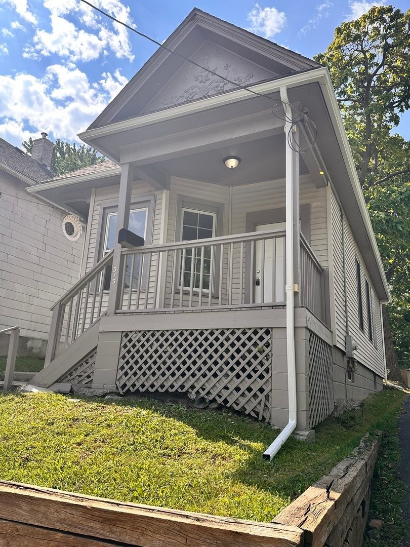 315 Flagg St, Aurora, IL 60505 — photo 2