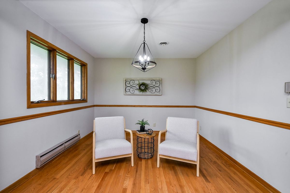 2s557 Bliss Rd, Sugar Grove, IL 60554 — photo 5