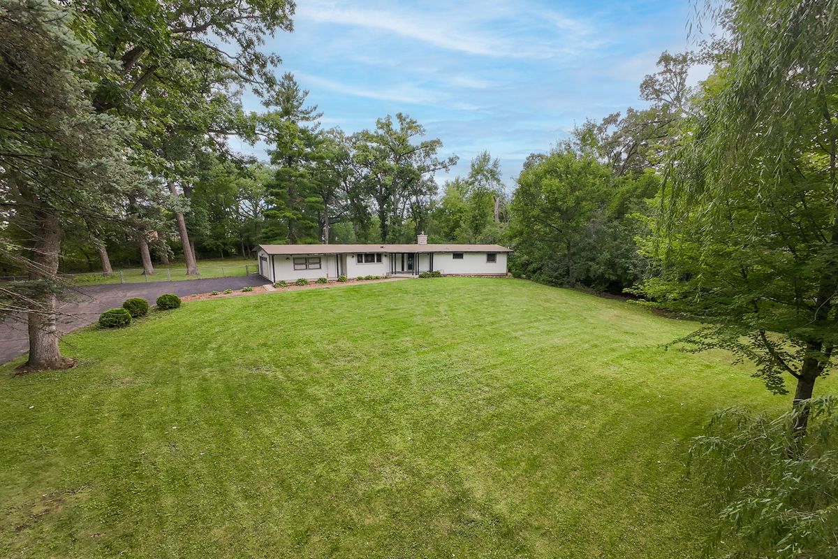 1s670 Winfield Rd, Wheaton, IL 60189 — photo 3