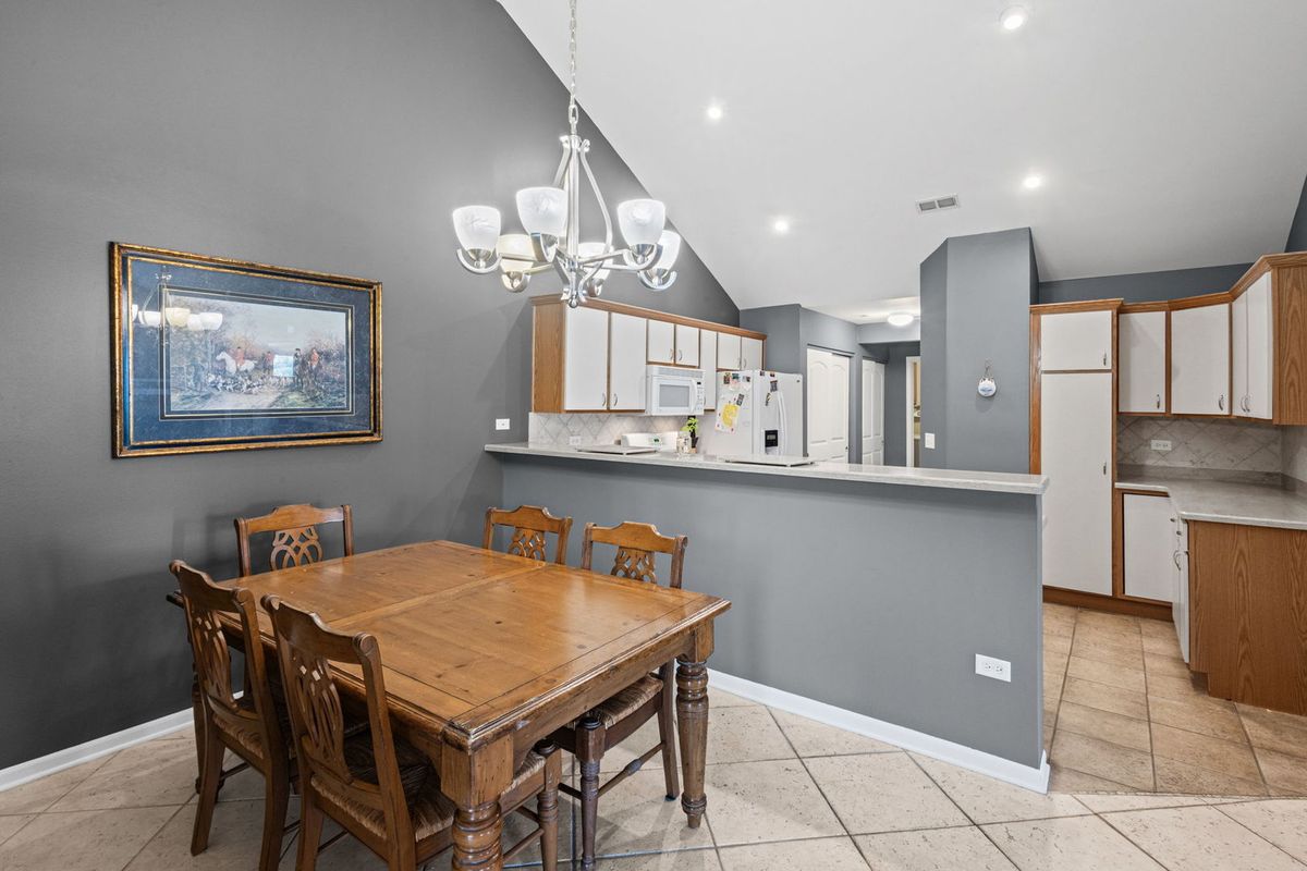 16002 S Messenger Cir, Homer Glen, IL 60491 — photo 5