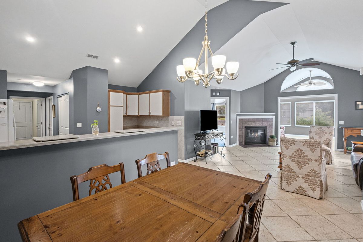 16002 S Messenger Cir, Homer Glen, IL 60491 — photo 6