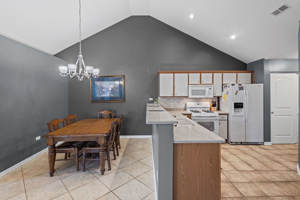 16002 S Messenger Cir, Homer Glen, IL 60491 — photo 7