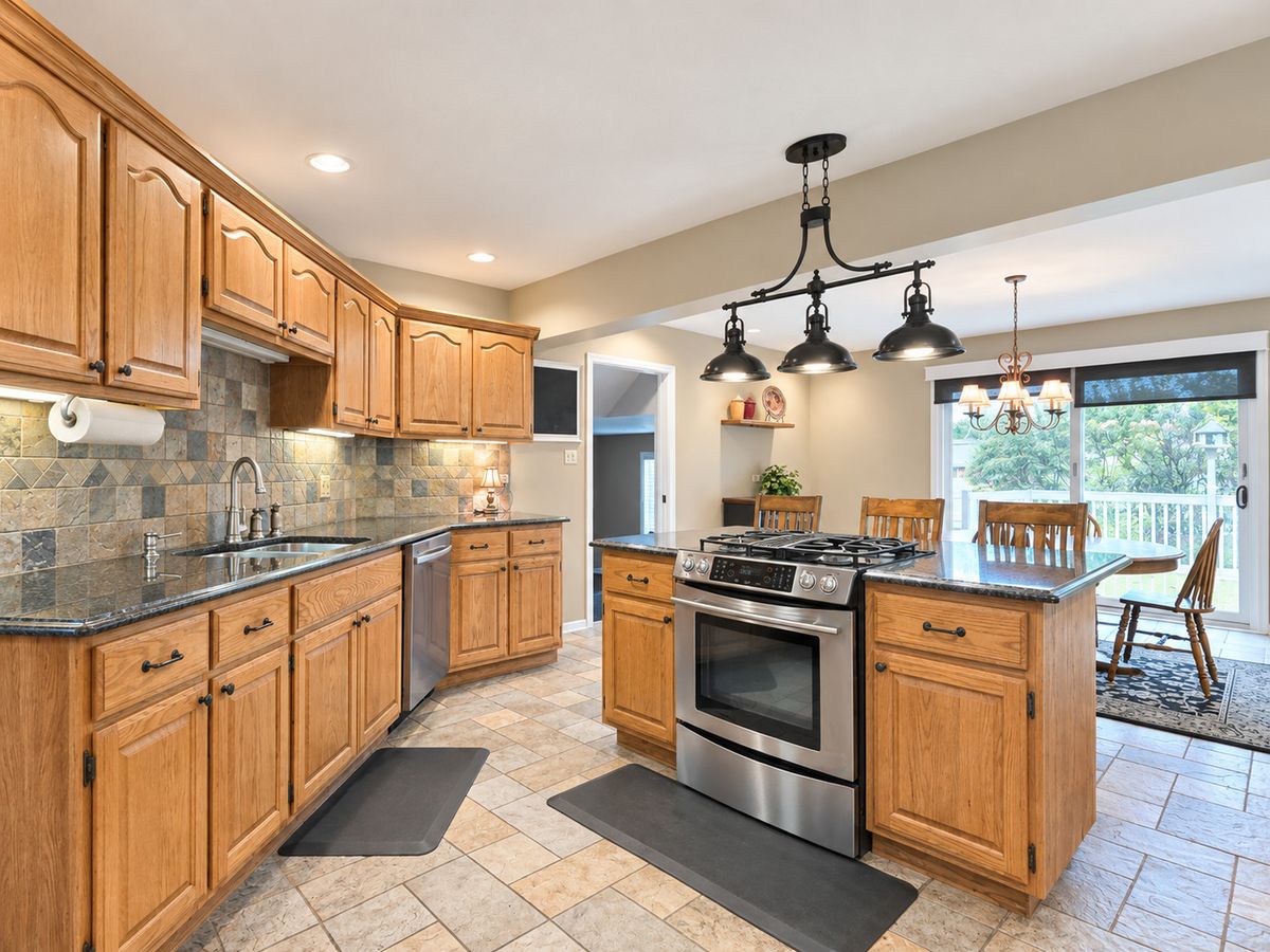 13630 S Chippewa Trl, Homer Glen, IL 60491 — photo 2