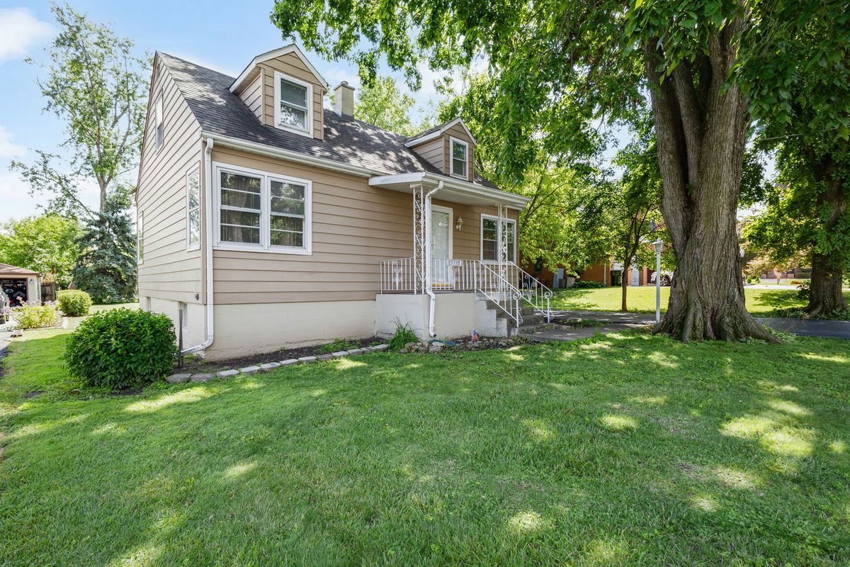 15735 Lavergne Ave, Oak Forest, IL 60452 — photo 2