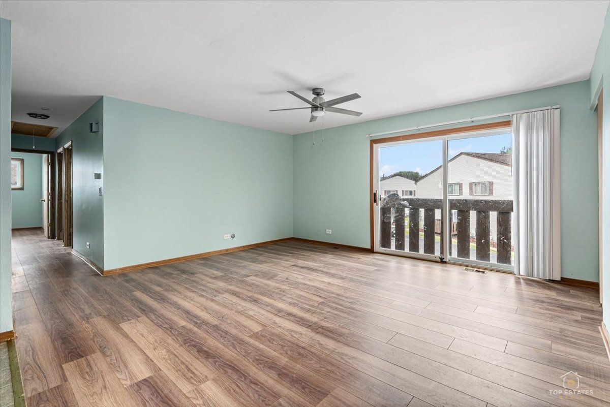 20203 S Fairwood Ct #D, Frankfort, IL 60423 — photo 3